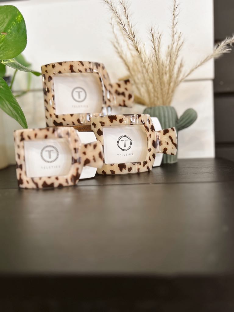 Blonde Tortoise Flat Hair Clip