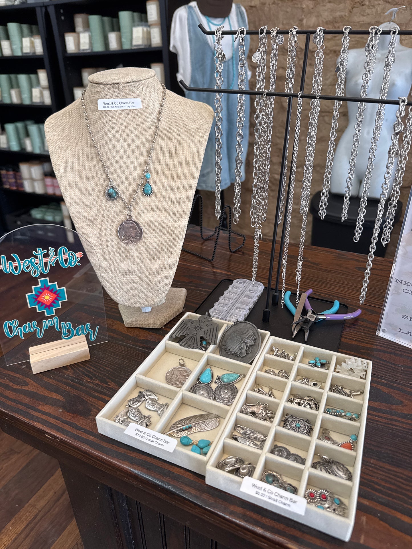 West & Co Charm Bar