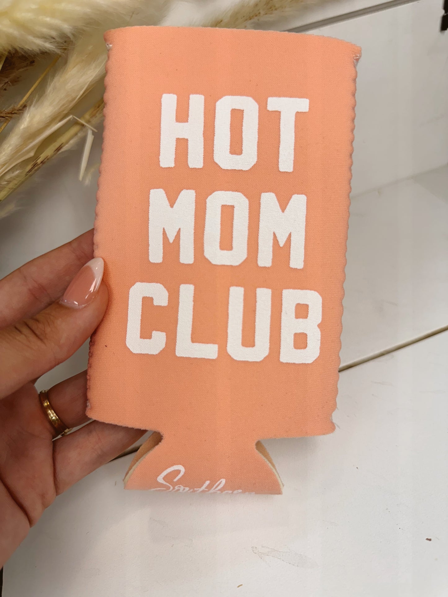 Hot Mom's Club Coolie