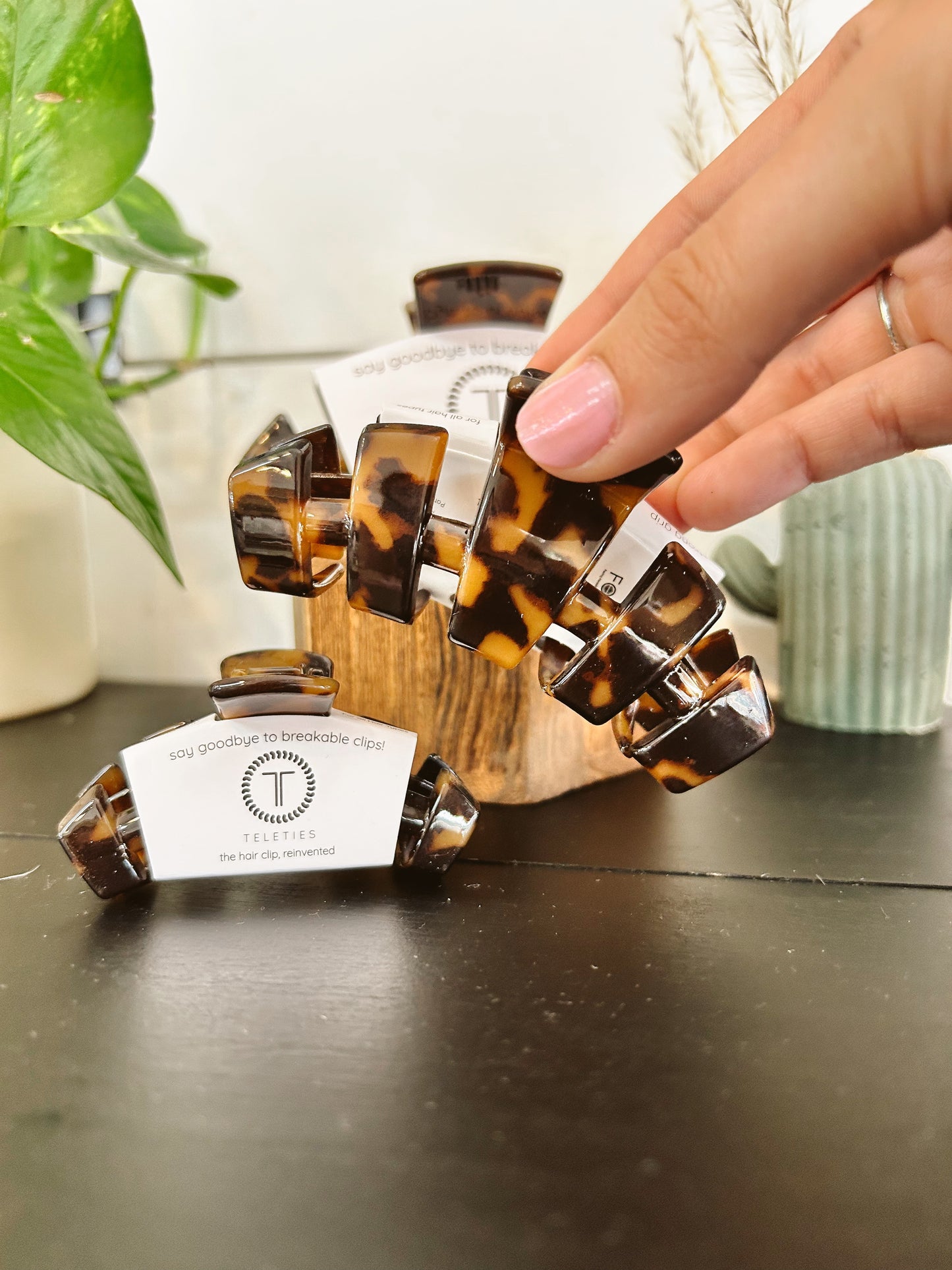 Classic Tortoise Hair Clip