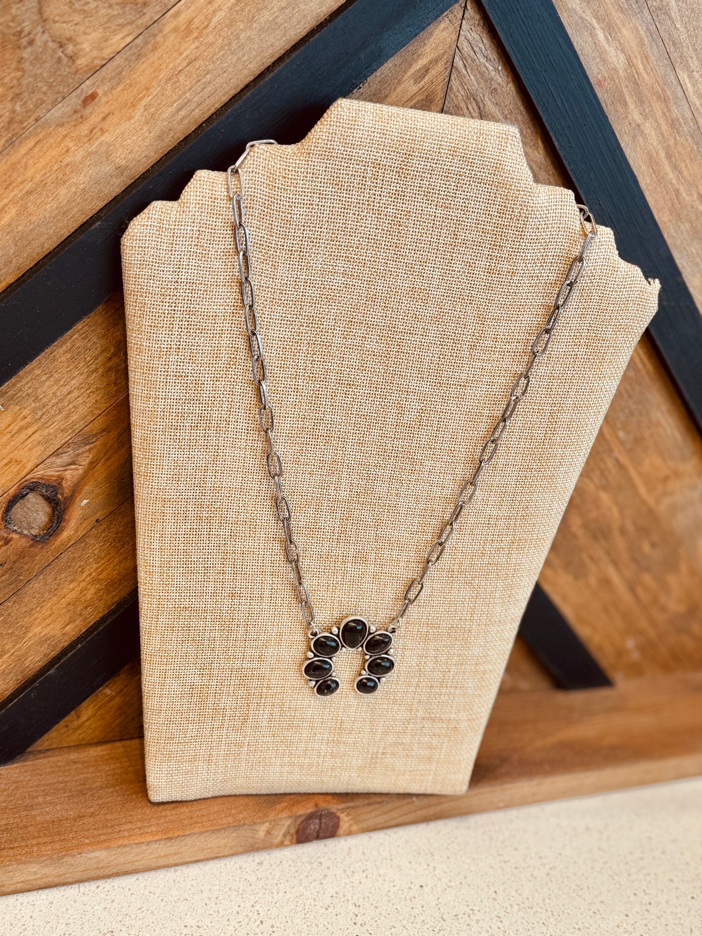 The Crystal Pendant Necklace