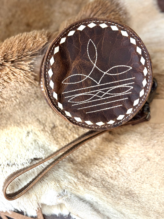 The Western Pocket Stitch Leather Wristlet