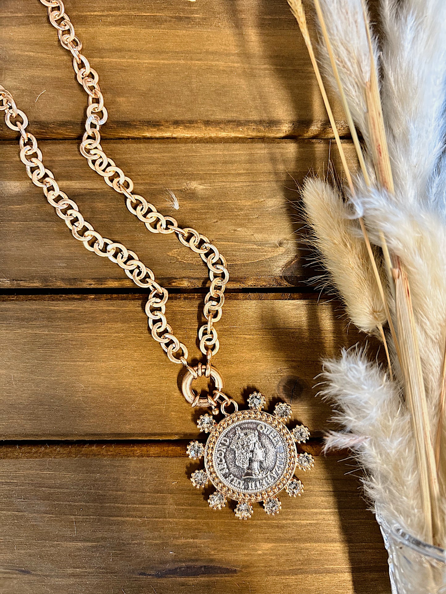 Queen Liz Coin Necklace