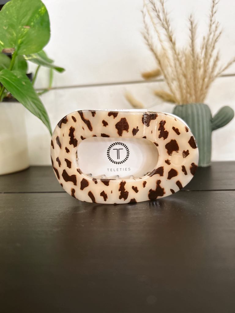 Blonde Tortoise Flat Hair Clip