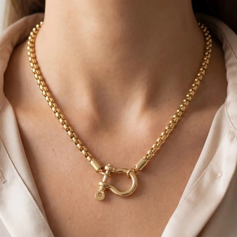 Lucky Spur Horseshoe Pendant Necklace