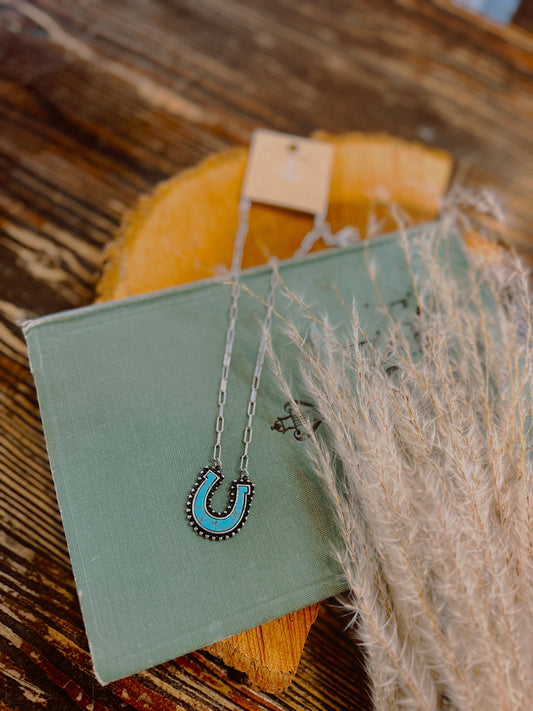 The Ella Horseshoe Necklace