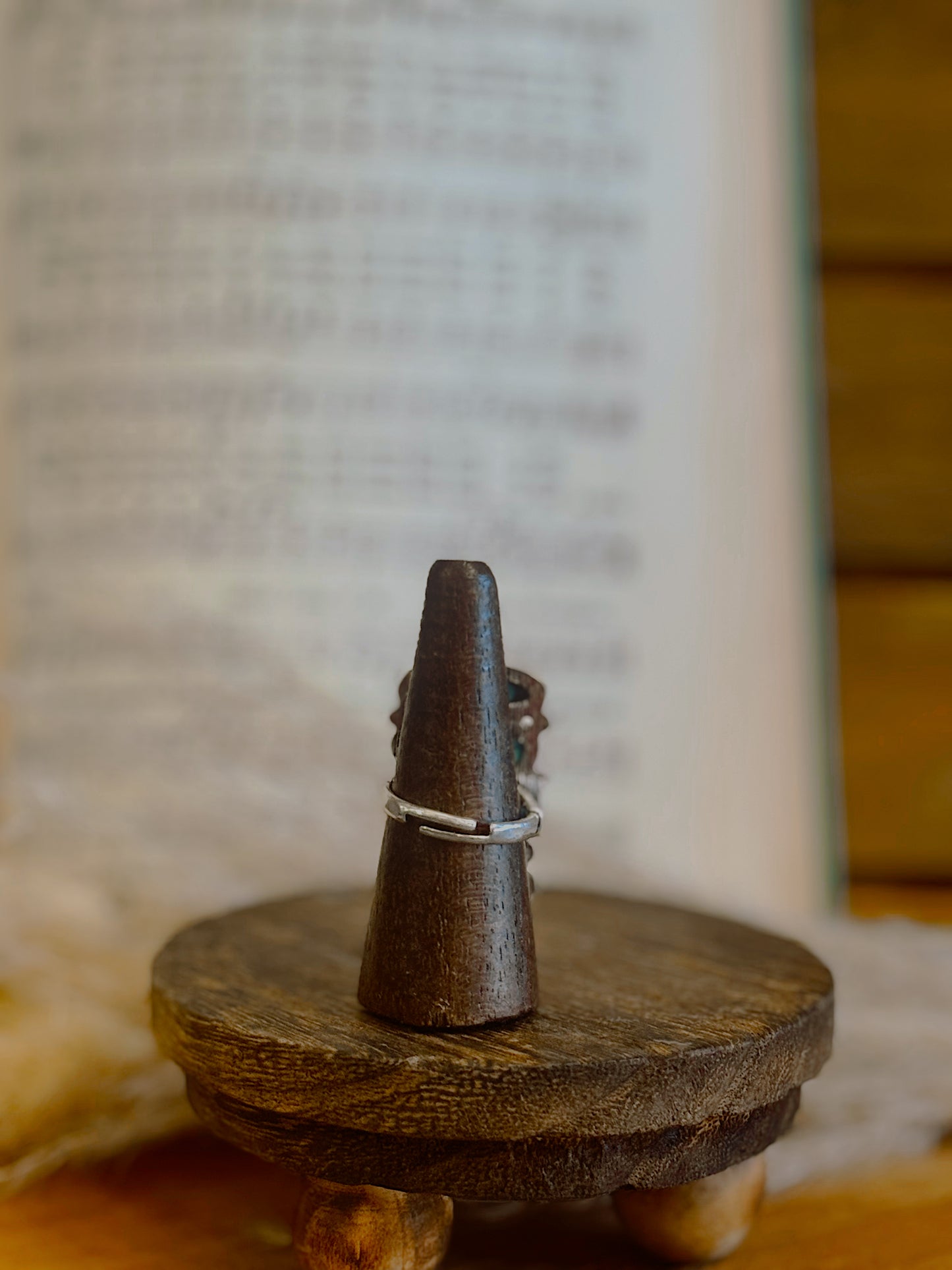 The Willow Cluster Ring