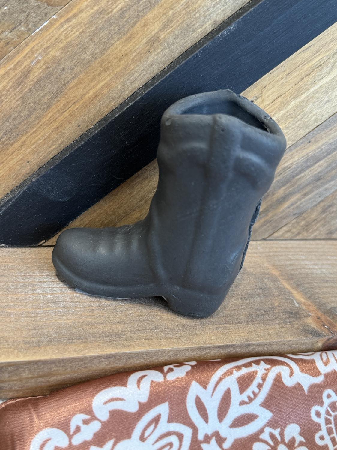 Boot Scootin Plant Holder