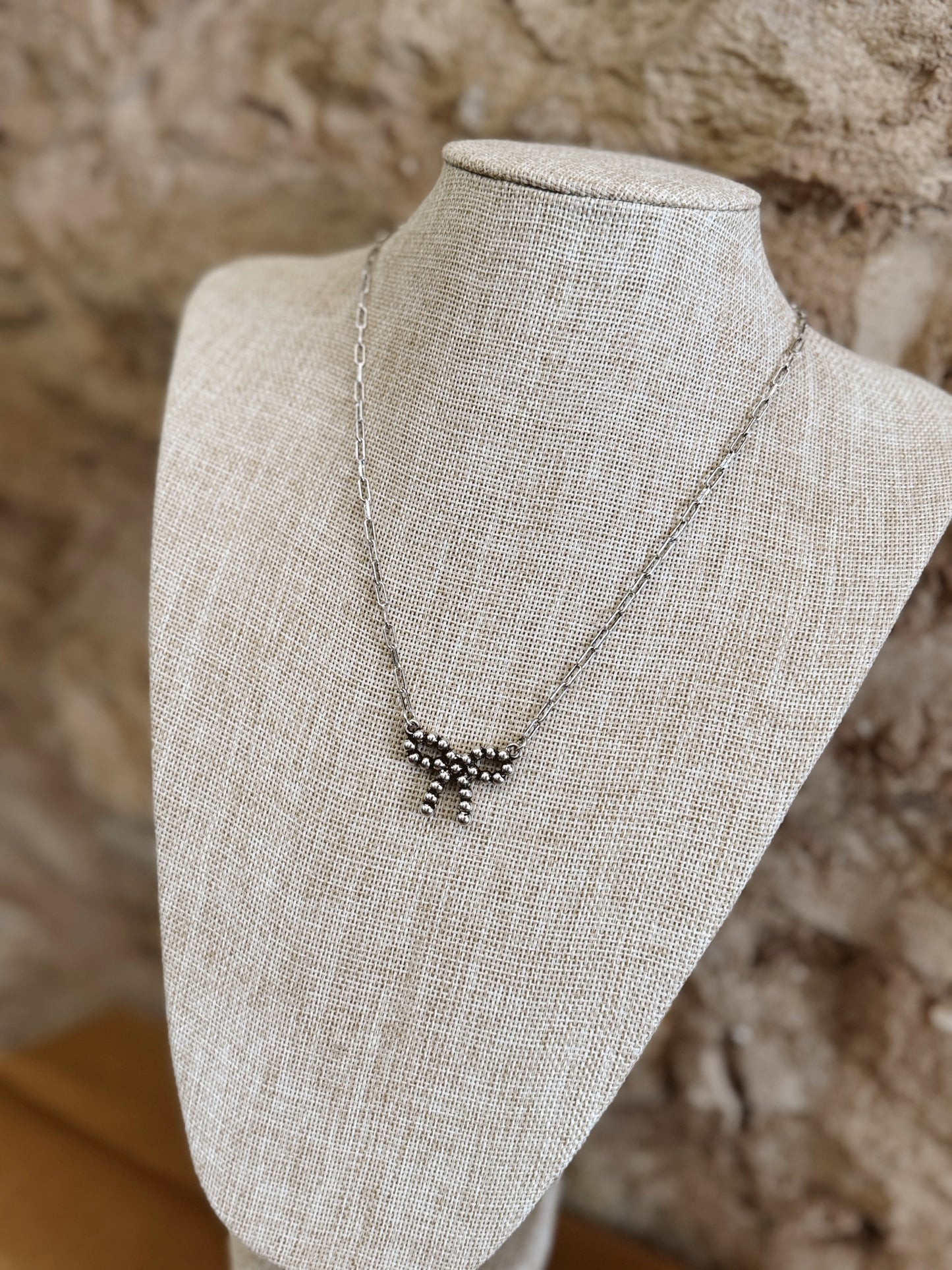 Western Small Ribbon Necklace