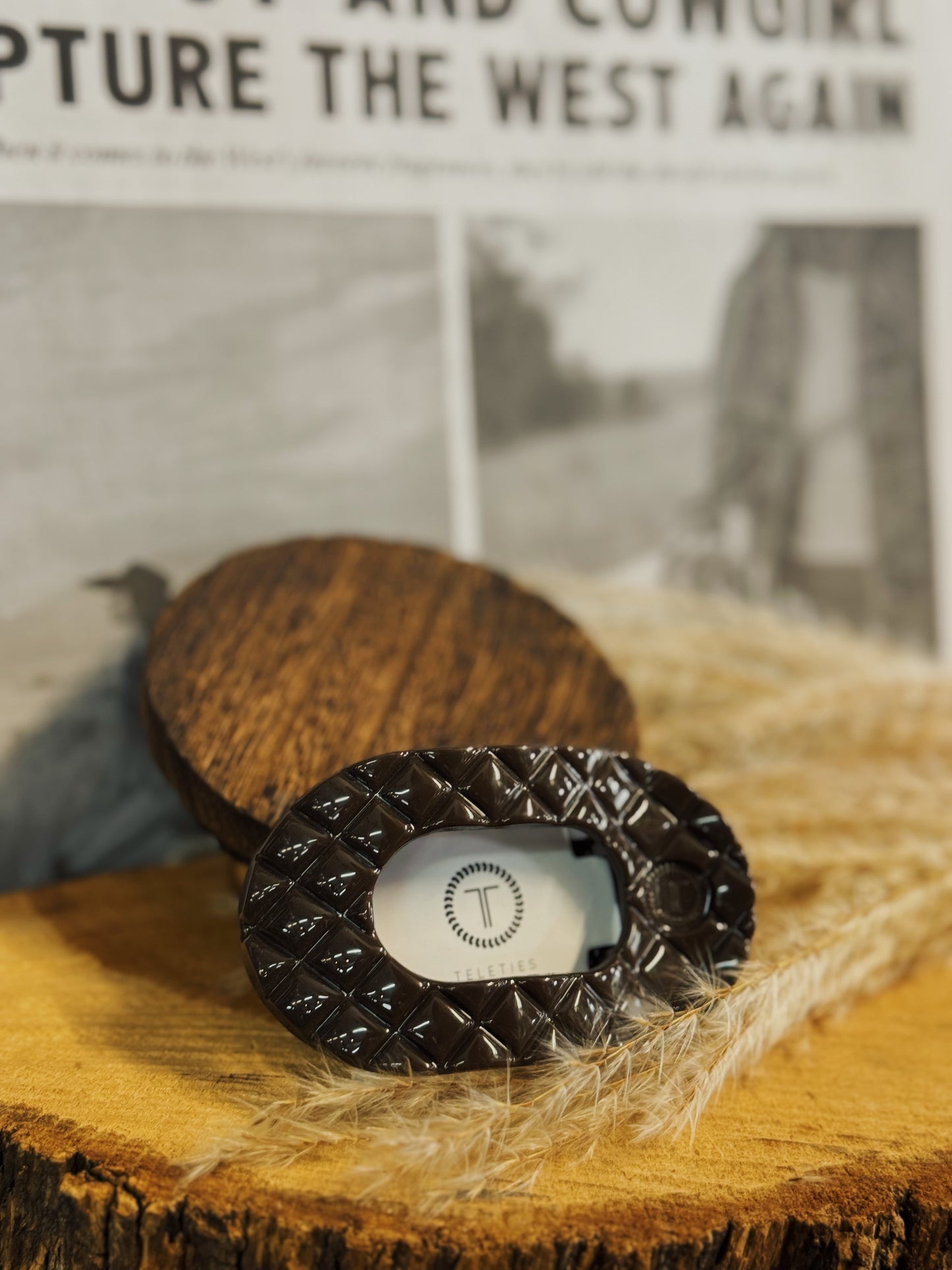 Truly Taupe Quilted Round Flat Hair Clip