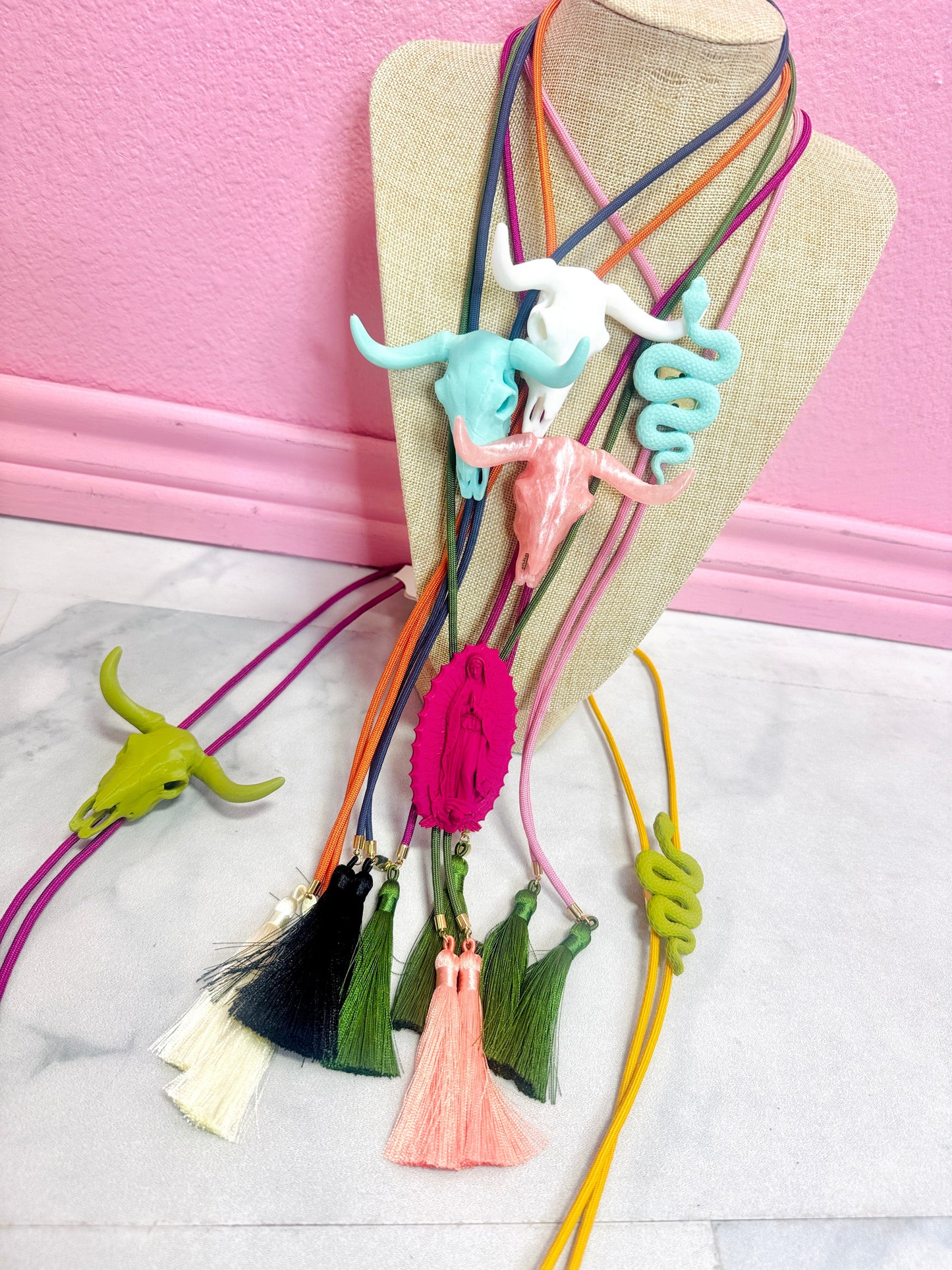 The Longhorn Tassel Bolo