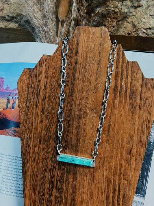 Amarillo Bar Necklace