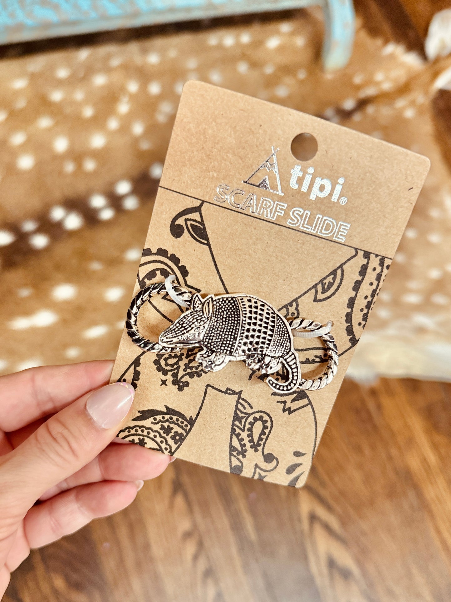 Armadillo Scarf Charm