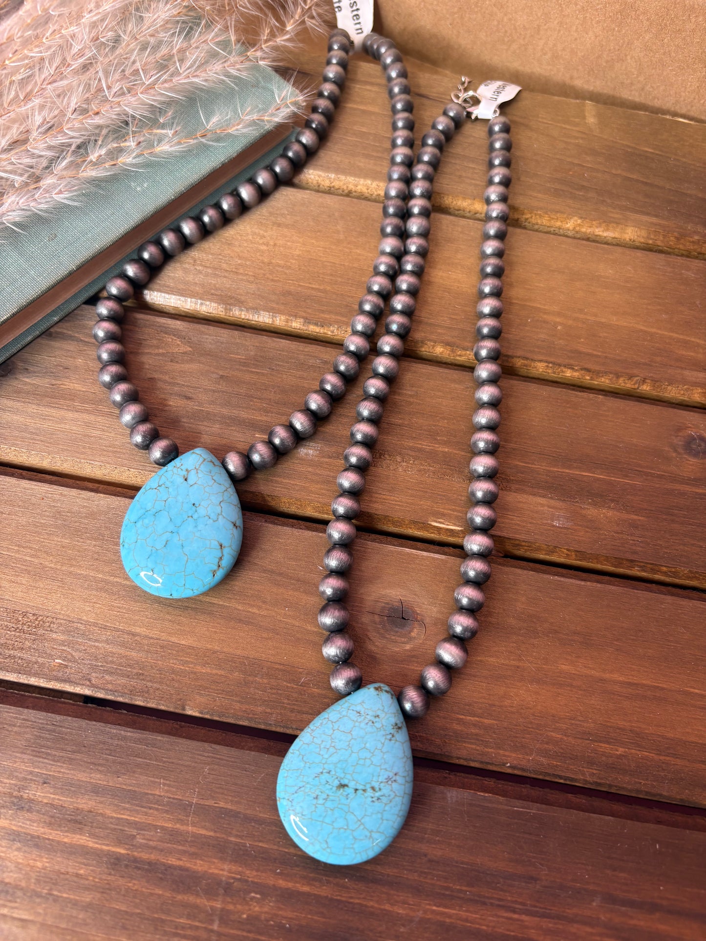 The Sunset View Stone Necklace