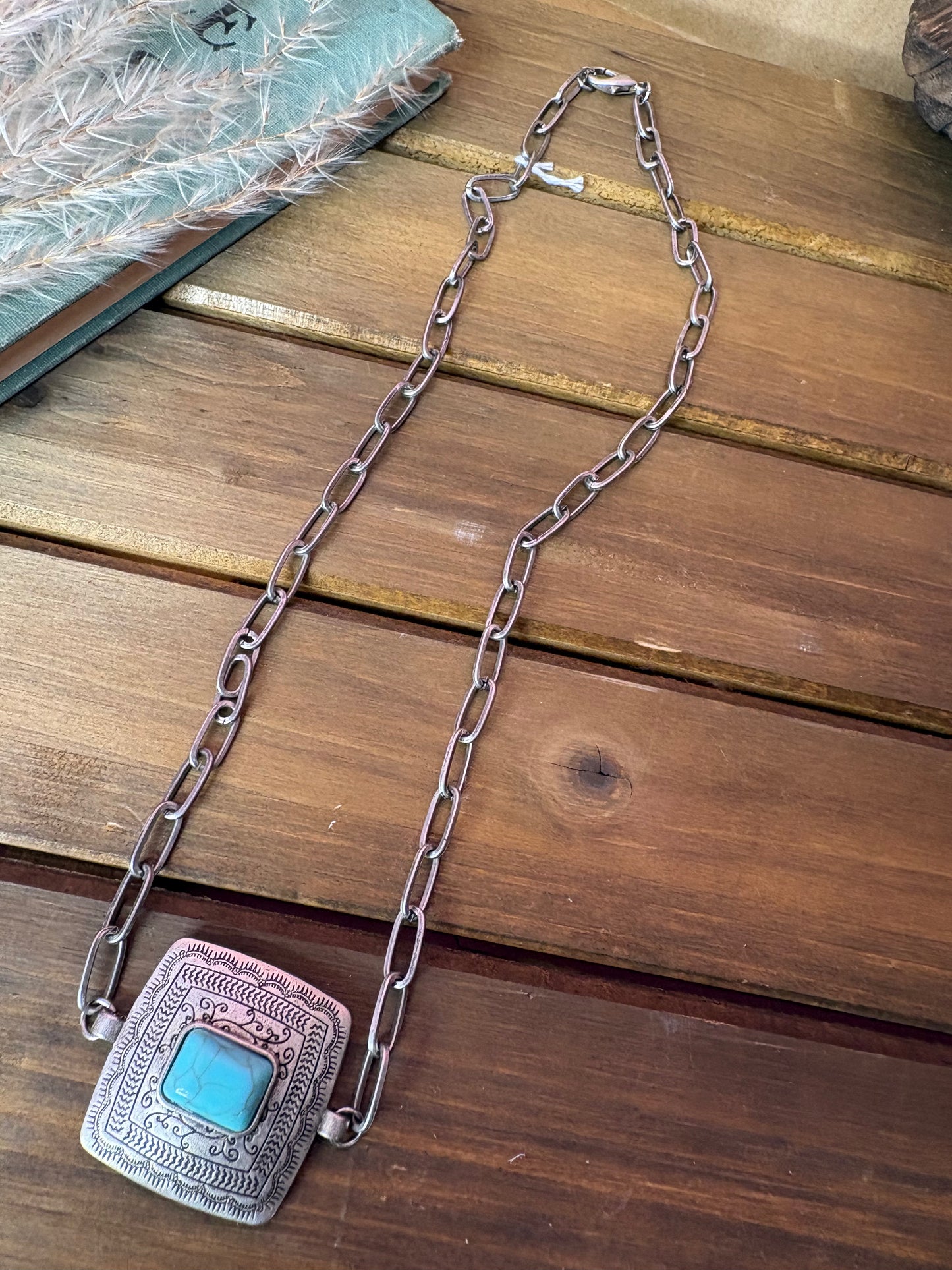 The Jonie Pendant Necklace