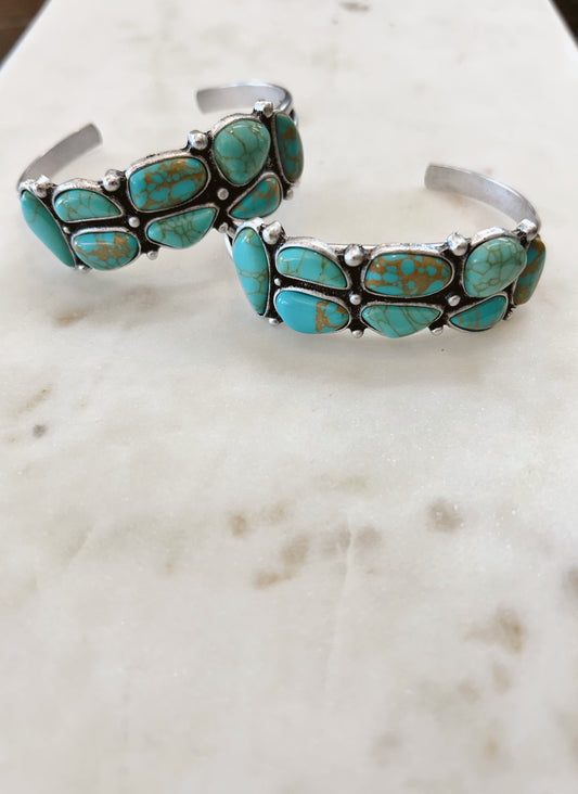 The Turqoise Horizon Cuff