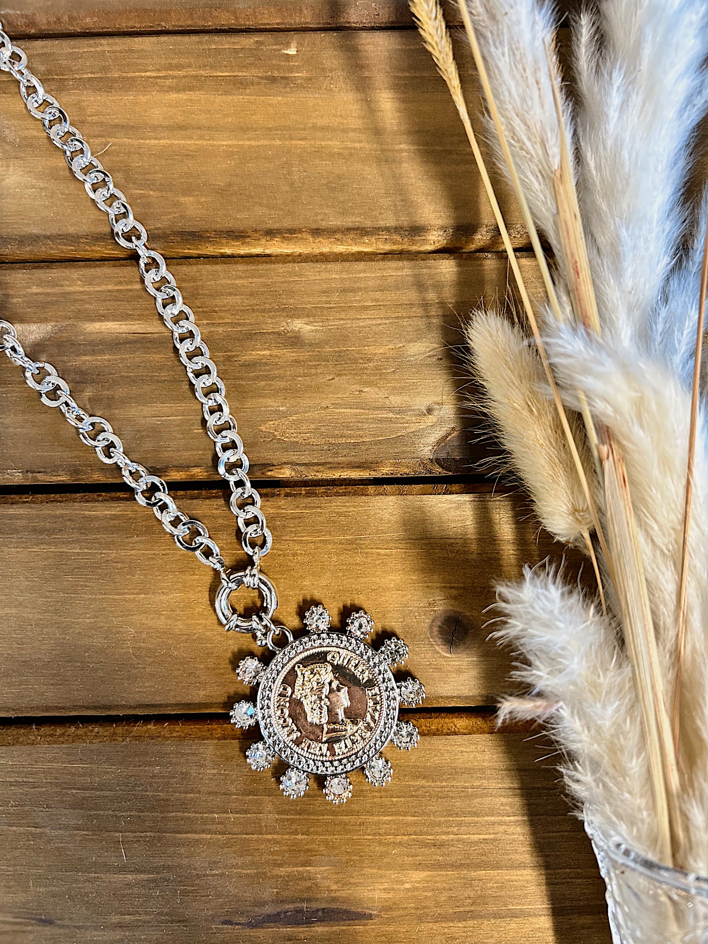Queen Liz Coin Necklace