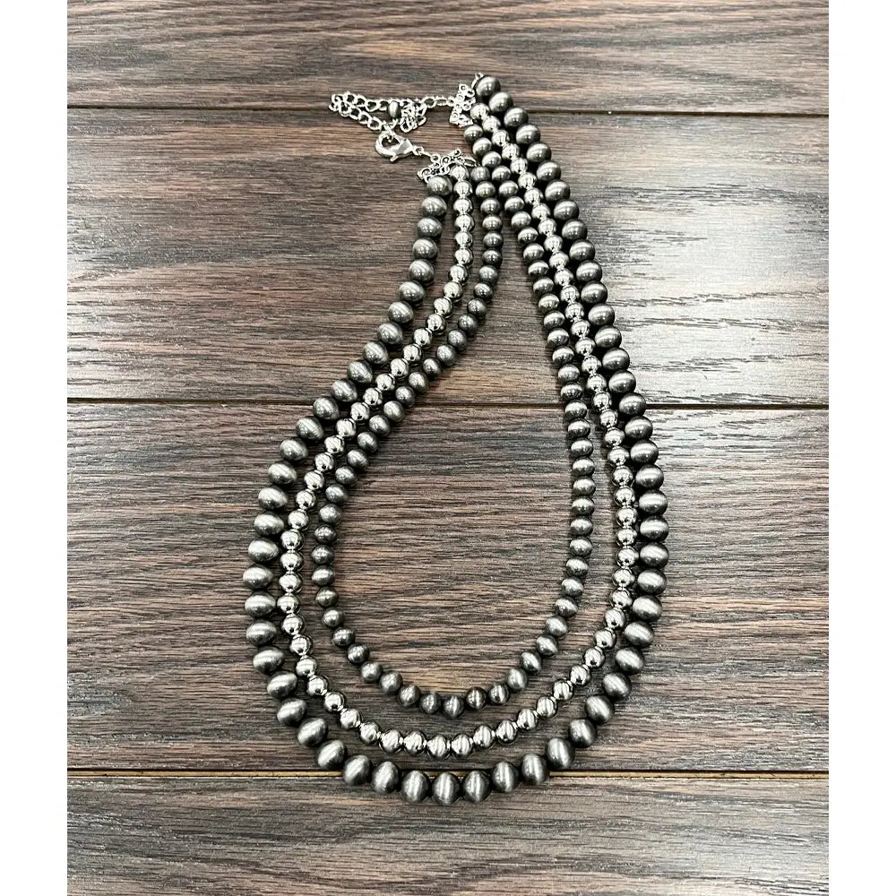 The Dolly Gaze Beaded Necklace